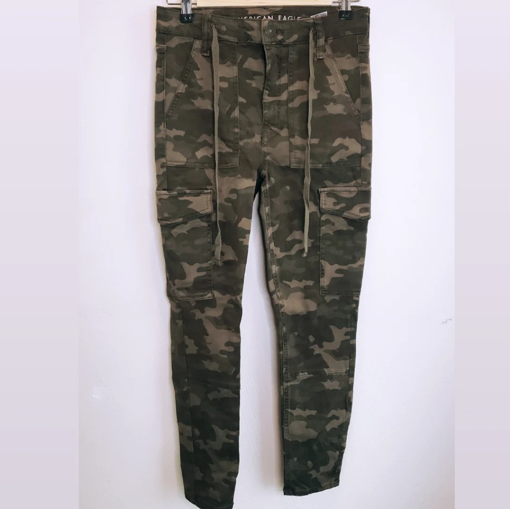 American Eagle next level stretch camo jeggins